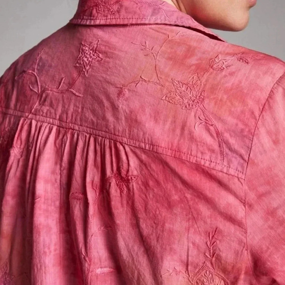 Anthropologie Pilcro The Cate Classic Buttondown Size XS Pink Tie  Dye Floral - Picture 3 of 7